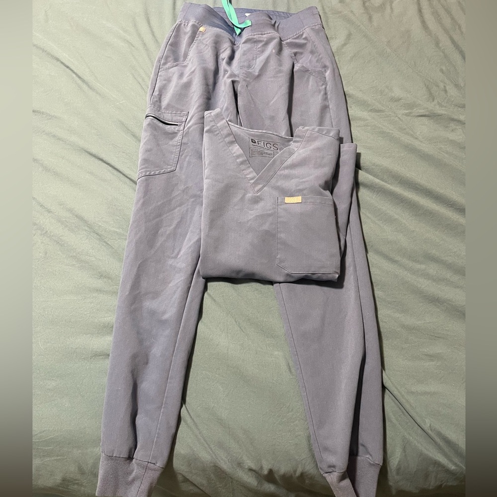 FIGS Big Sky XS top / XST pants